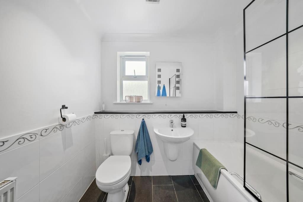 Modern Apartment Near Old Town With Parking Margate Buitenkant foto
